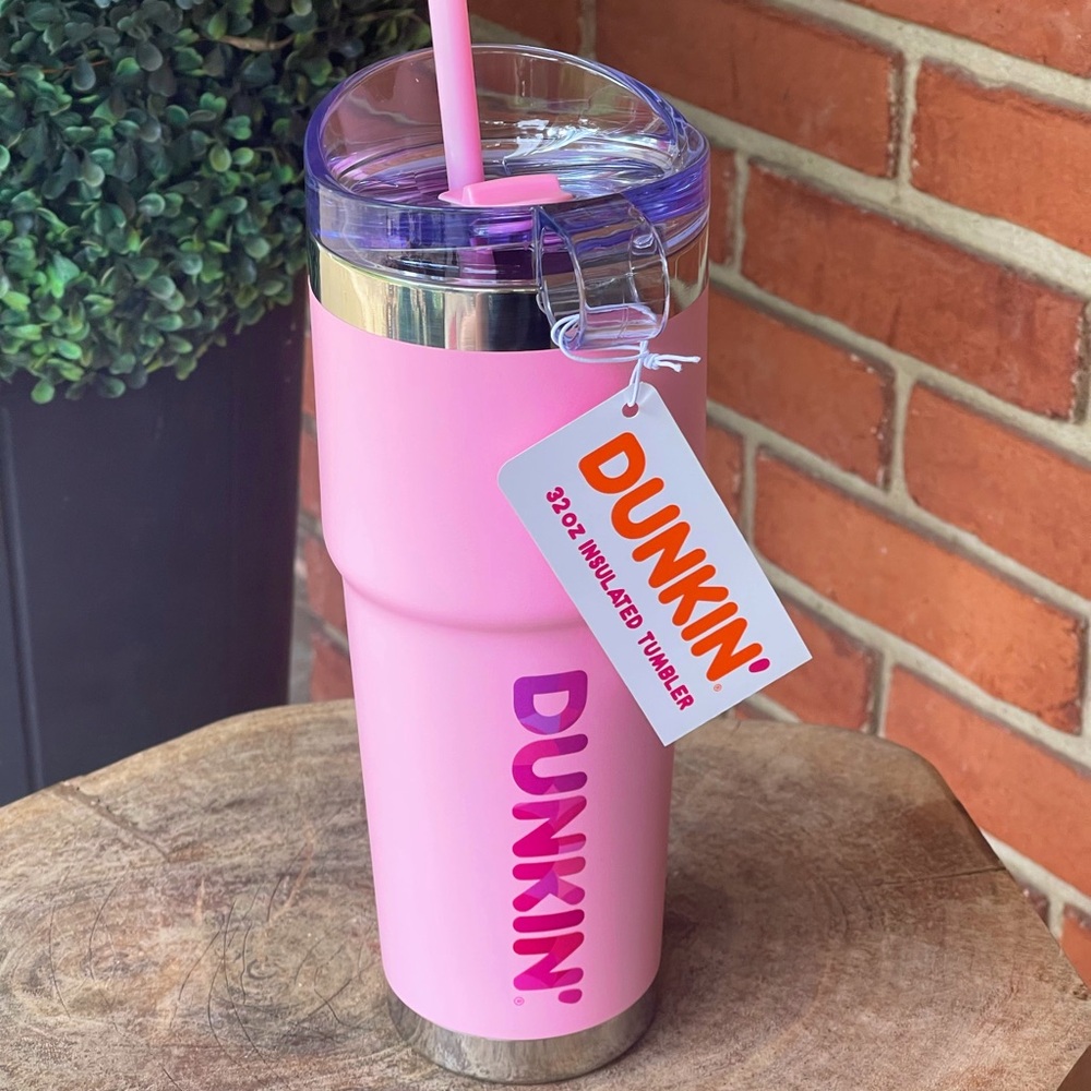 NEW Dunkin' Summer 2025 Stainless Steel
Soft Touch Tumbler 32oz • PINK • NWT